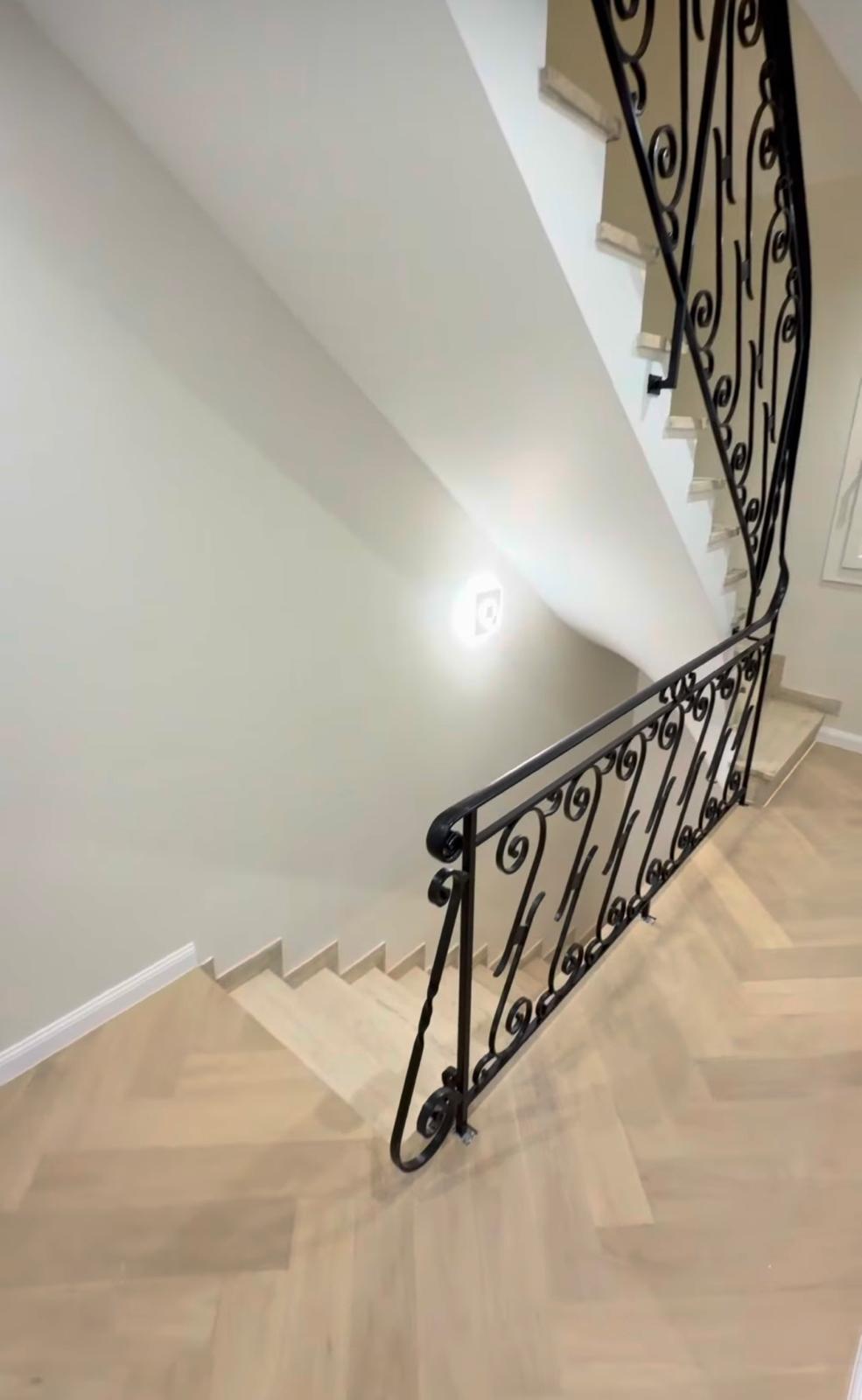 Rénovation intérieure complète – Escalier et garde-corps
