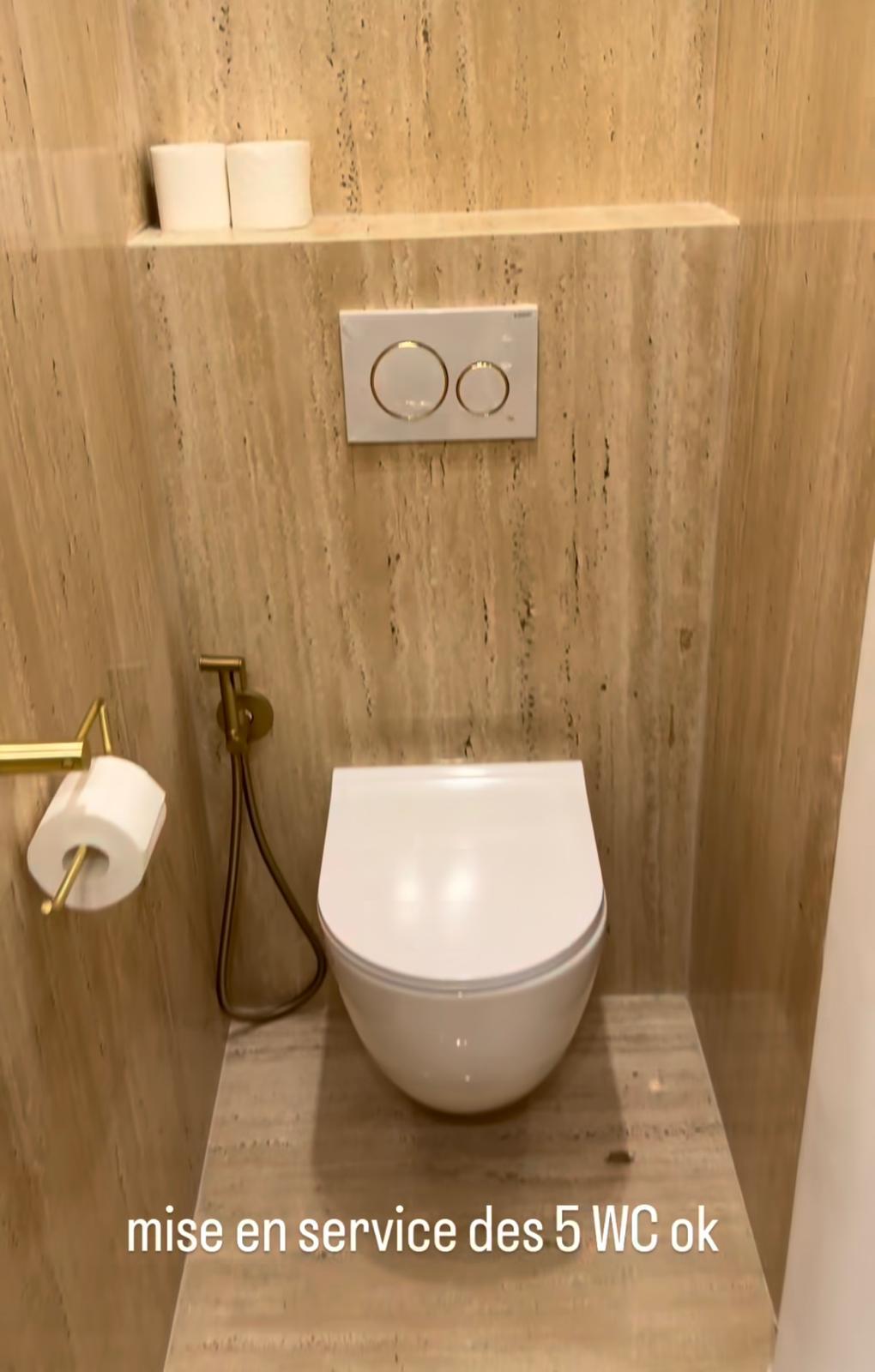 Salles de bains & WC en marbre – WC en travertin