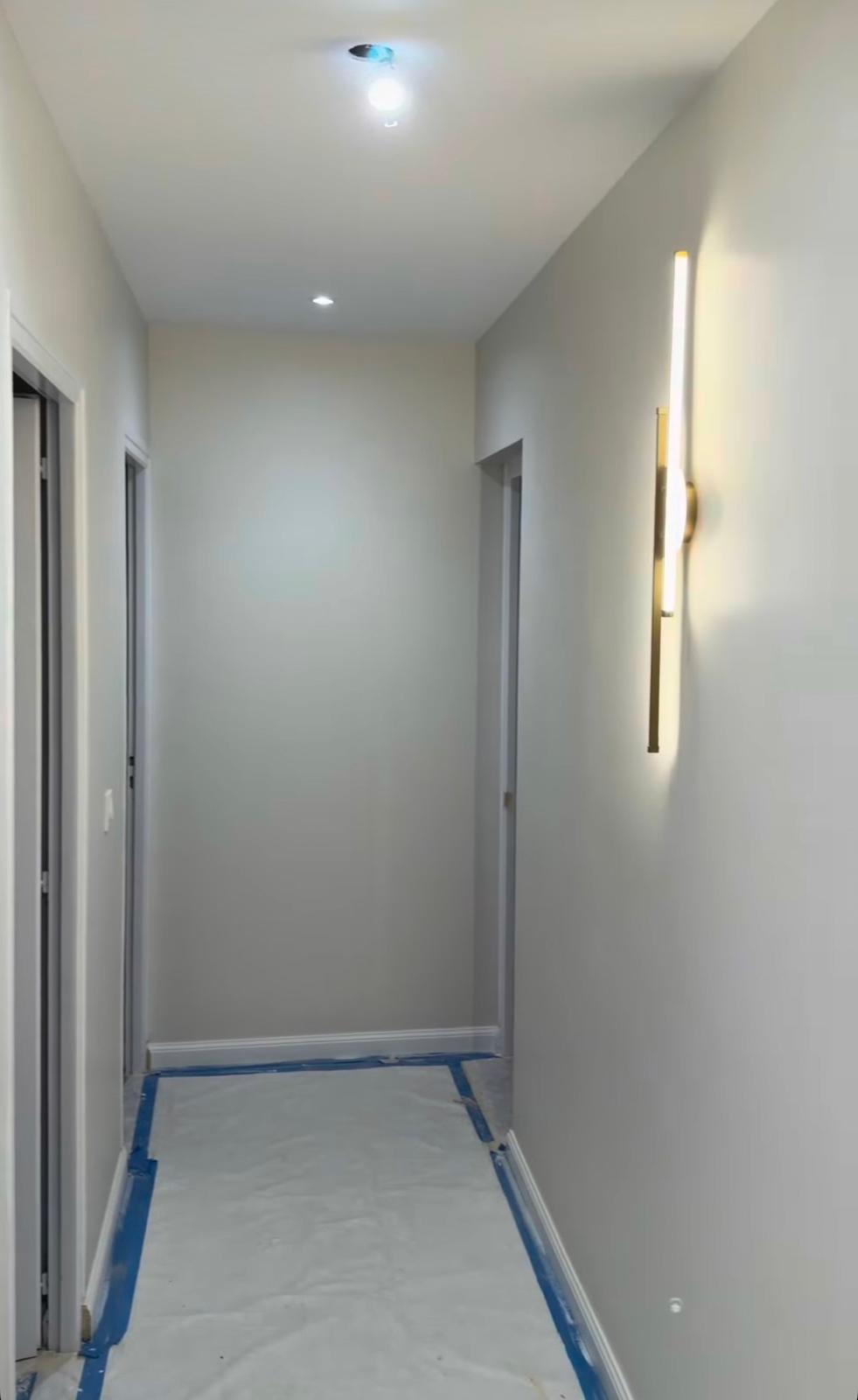 Chantier sur mesure – Couloir et éclairage design